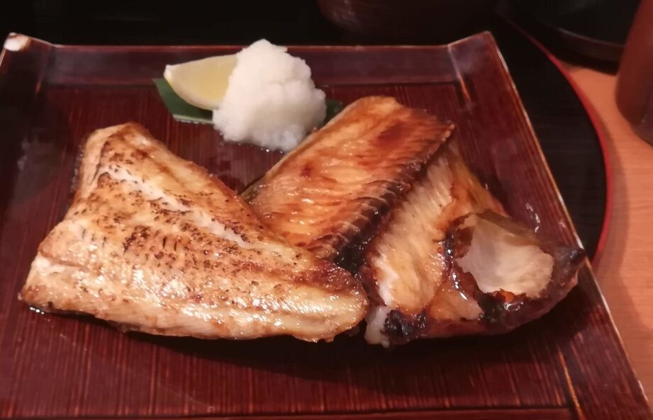 川崎駅東口の美味い魚、方舟の焼き魚ランチ